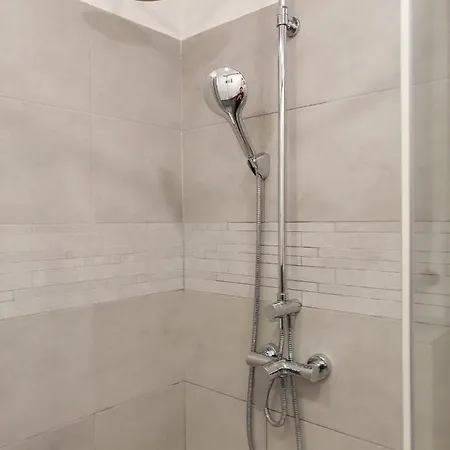 Maly Klimatyzacja, Aneks Kuchenny, Parking Daire