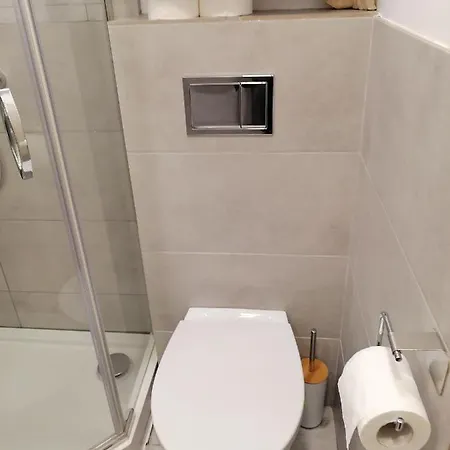 Daire Maly Klimatyzacja, Aneks Kuchenny, Parking Bodzanow (Wieliczka)