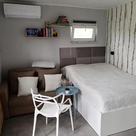 Daire Maly Klimatyzacja, Aneks Kuchenny, Parking *