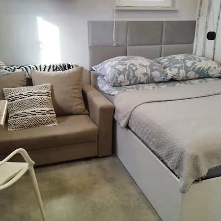 Maly Klimatyzacja, Aneks Kuchenny, Parking Daire