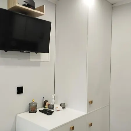 Maly Klimatyzacja, Aneks Kuchenny, Parking